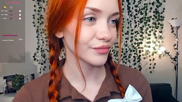 Snapshot of Foxy_blush chatting on October 2025 06:10:02 PM Foxy blush online show from October 2025 06:10:02 PM