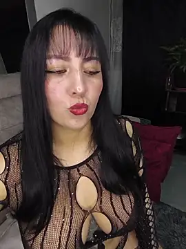 kitten25-hott online show from December 2025 01:55:01 AM