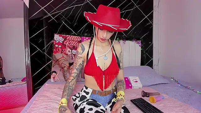 Snapshot of Candy_leilaa3 chatting on December 2025 04:32:01 AM Candy leilaa3 online show from December 2025 04:32:01 AM