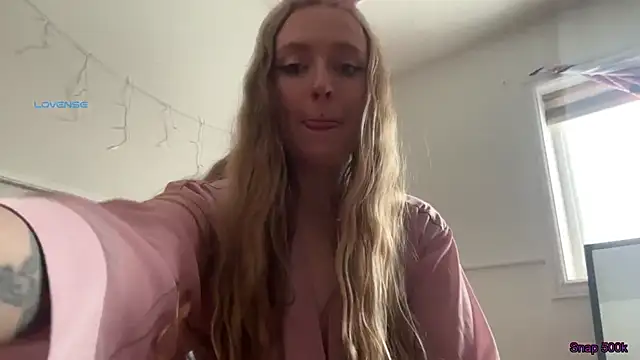 Pattyworld69 online show from April 2026 06:05:01 PM