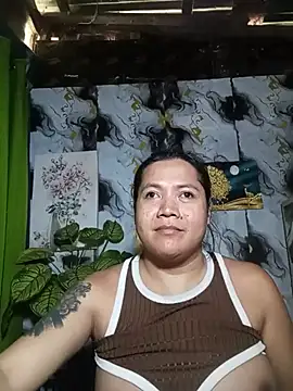 Snapshot of trishacummerts chatting on June 2026 02:01:01 AM trishacummerts online show from June 2026 02:01:01 AM