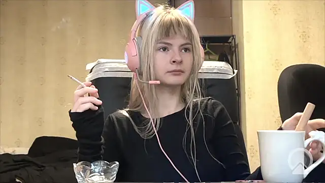 AnnaOlovely online show from October 2025 12:50:02 PM