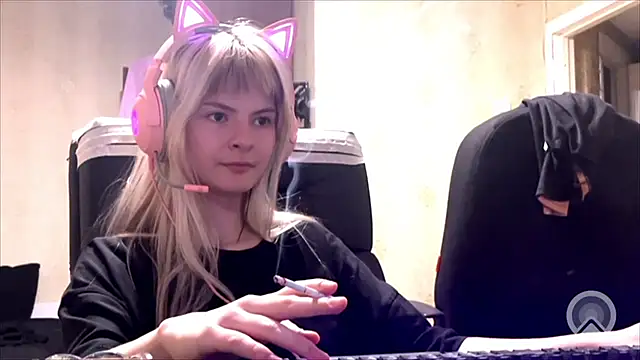AnnaOlovely online show from October 2025 05:35:02 PM