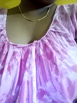 ITZ YUVIKA online show from October 2025 02:07:02 PM