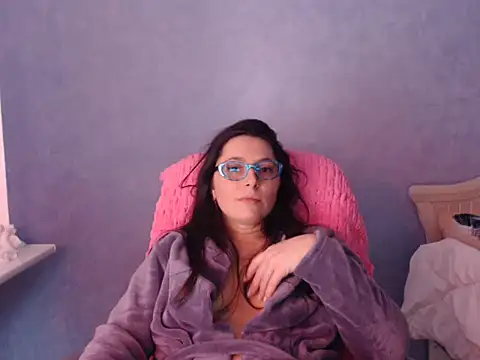 LuckyLisa23 online show from February 2026 10:22:01 PM