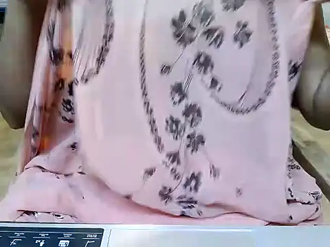 Snapshot of shalu_02 chatting on November 2025 04:31:02 PM shalu 02 online show from November 2025 04:31:02 PM