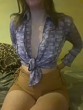 KittieCreme online show from November 2025 01:11:02 PM