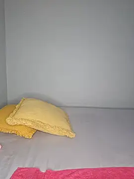 Snapshot of certifiedhottie2025 chatting on November 2025 06:01:01 AM certifiedhottie2025 online show from November 2025 06:01:01 AM