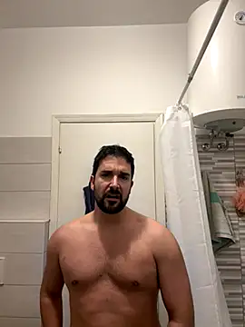 Snapshot of ReDiBastoni90 chatting on November 2025 05:37:01 PM ReDiBastoni90 online show from November 2025 05:37:01 PM