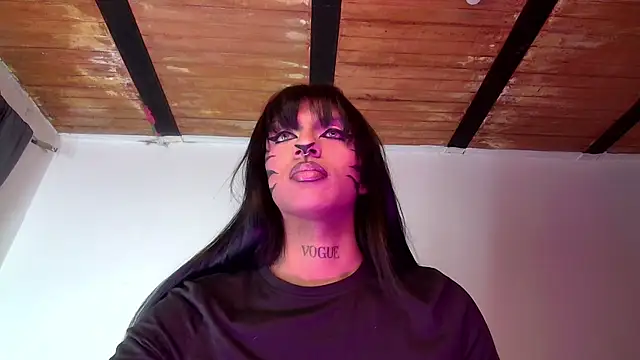 Snapshot of Trix_ebony chatting on October 2025 10:33:02 PM Trix ebony online show from October 2025 10:33:02 PM