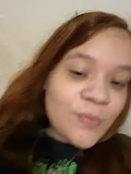 ruivinhadancer online show from May 2026 08:37:01 PM