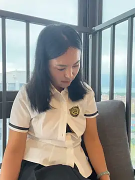 xiaoyue-cc online show from October 2025 08:04:02 AM