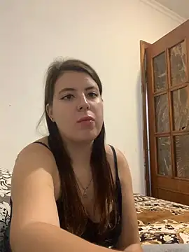 MiraCastellon online show from October 2025 12:52:02 PM