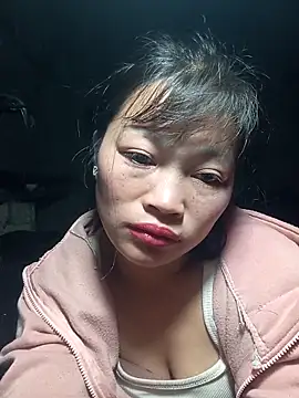 siusiu-00 online show from December 2025 08:37:02 PM