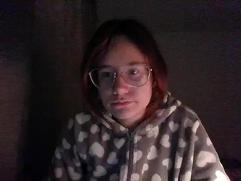 LuckySLove online show from January 2026 06:35:02 PM