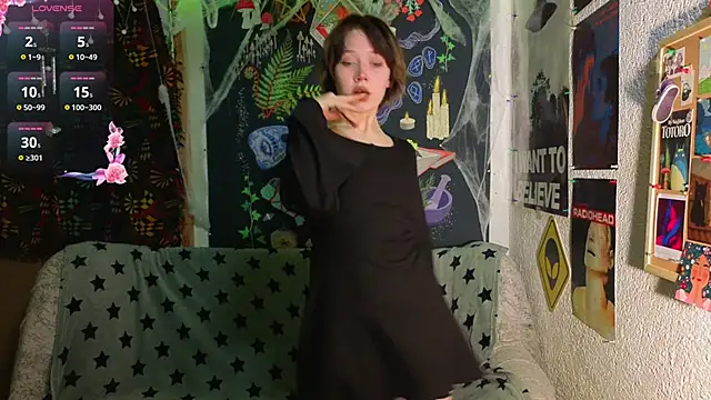 ReincarnatedAngel online show from December 2025 09:32:01 PM