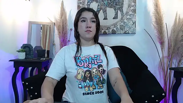 ZharaGag on u online show from November 2025 12:28:01 PM