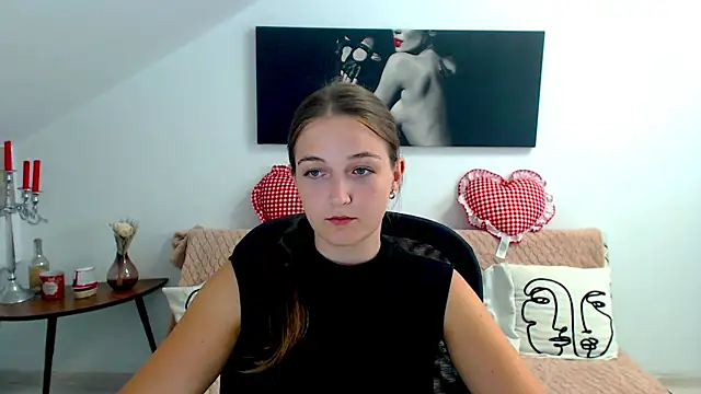 Snapshot of AnneWilsonn chatting on July 2026 07:09:02 AM AnneWilsonn online show from July 2026 07:09:02 AM