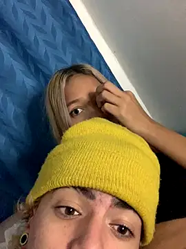 lily and wan online show from November 2025 07:18:01 AM