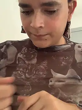 La-Gatiita-trans online show from October 2025 03:56:02 PM