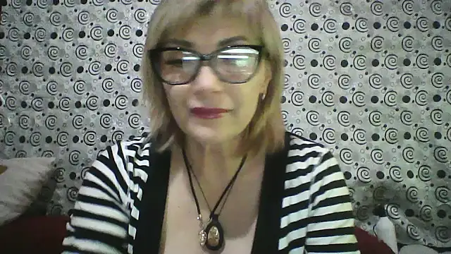 Lia Ray online show from November 2025 07:13:02 PM