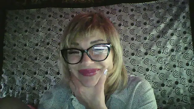 Lia Ray online show from November 2025 07:41:02 PM