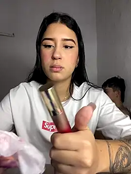 cristalxxx hott online show from November 2025 03:19:02 PM