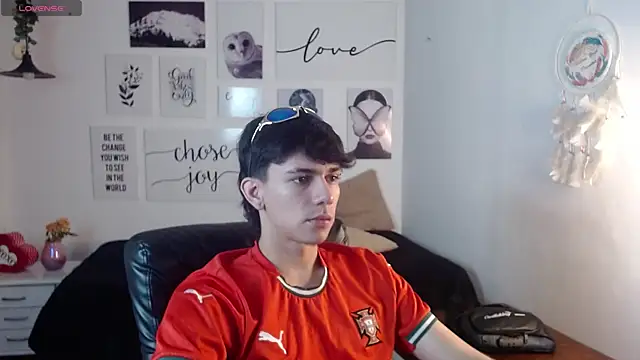 AmethystShadow17 online show from January 2026 07:38:01 PM