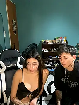 Snapshot of sofiasekrets chatting on November 2025 03:17:01 AM sofiasekrets online show from November 2025 03:17:01 AM