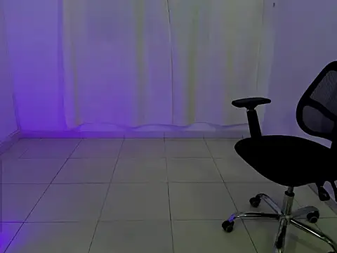 BenhtenBlack25 online show from November 2025 05:36:02 PM