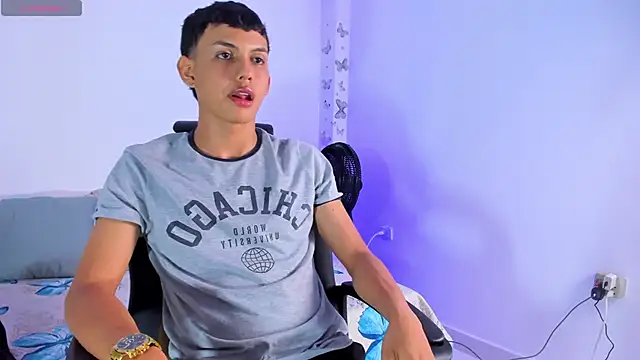 Axel Cody  online show from October 2025 02:04:01 AM