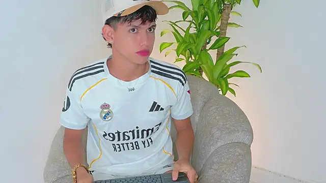 Axel Cody  online show from May 2026 11:51:01 AM