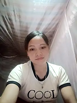 huhu-sexxy online show from October 2025 01:45:02 PM