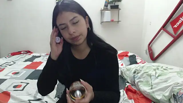 Lya Hall  online show from February 2026 11:45:01 PM