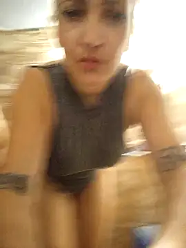 Nicolle Amor online show from January 2026 12:03:02 AM