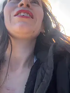 AlanaRius18 online show from March 2026 01:11:01 PM