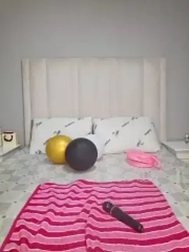 Bubbles156 online show from November 2025 08:39:02 AM