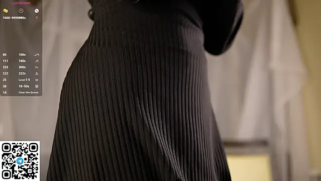 Erosyne online show from April 2026 05:15:01 PM