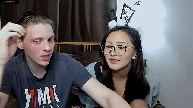 Blossomandbee online show from November 2025 10:31:02 PM