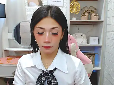 Snapshot of i_am_the_best_for_u chatting on October 2025 10:31:01 PM i am the best for u online show from October 2025 10:31:01 PM