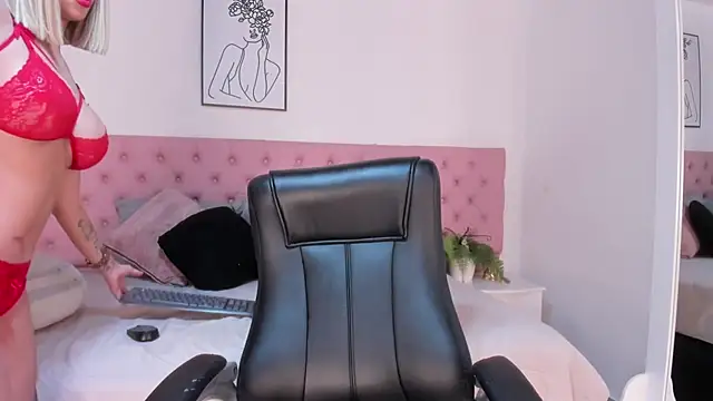 Hanna Garciia online show from October 2025 08:20:01 PM