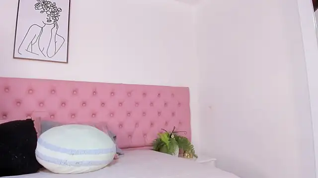 Hanna Garciia online show from October 2025 07:58:01 PM