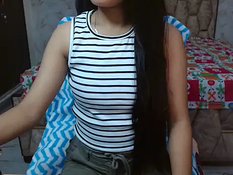 Snapshot of spicy_sofiya_- chatting on November 2025 03:33:02 PM spicy sofiya - online show from November 2025 03:33:02 PM