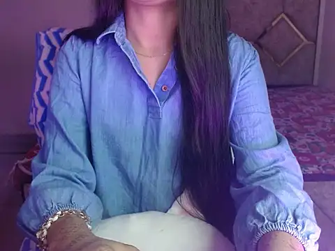 Snapshot of spicy_sofiya_- chatting on December 2025 05:29:02 PM spicy sofiya - online show from December 2025 05:29:02 PM