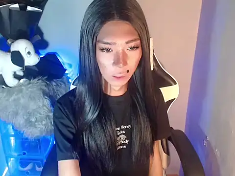 Yourasianbabyemma online show from November 2025 10:54:01 PM