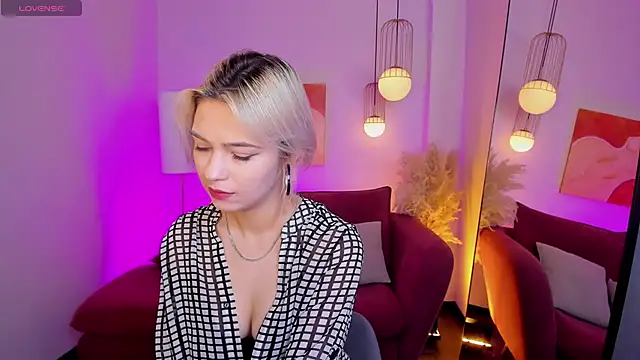 AlysiaSun  online show from November 2025 02:08:01 PM