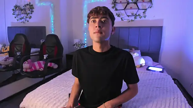 JustinCastiblanco online show from January 2026 05:27:02 PM