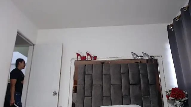 Snapshot of Salmma_Milf chatting on June 2026 11:44:01 AM Salmma Milf online show from June 2026 11:44:01 AM