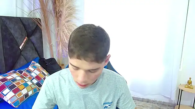 Mattass18 online show from November 2025 01:44:02 PM