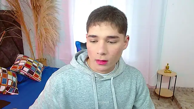 Mattass18 online show from December 2025 01:28:02 PM